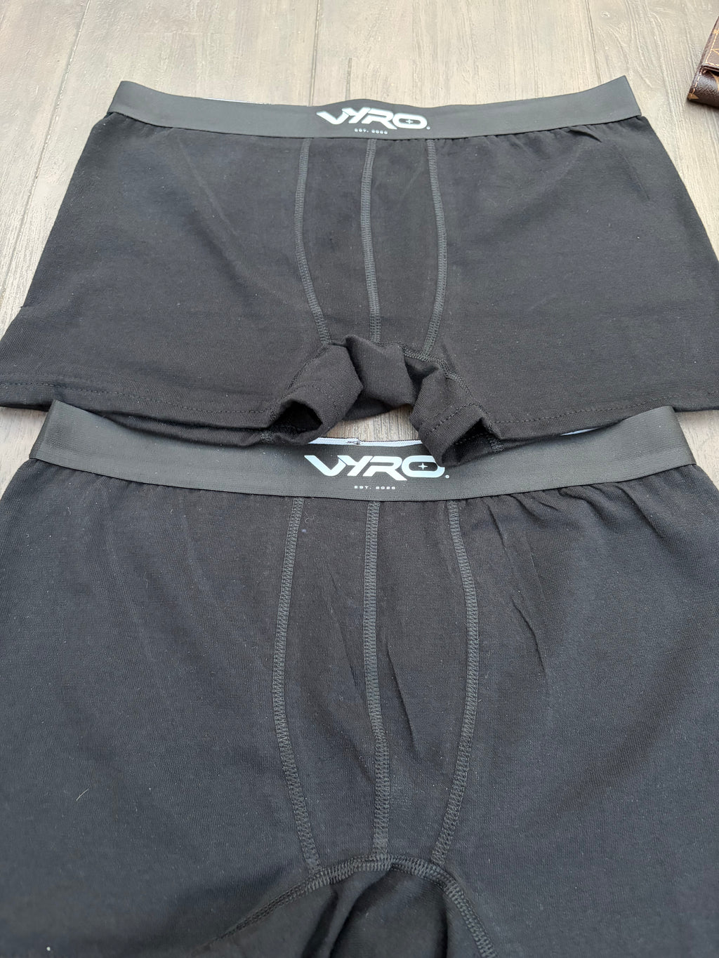 Essential Boxershorts – Schwarz