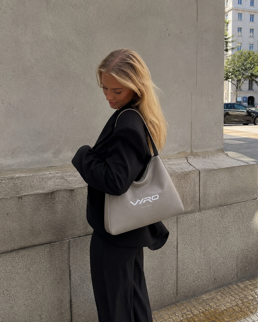 Handtasche – EST. 2026
